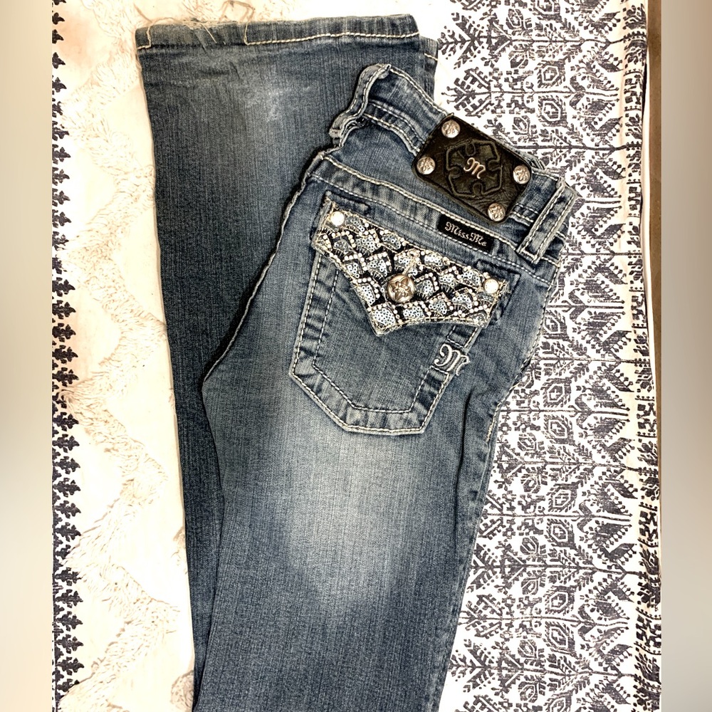 Girls miss me jeans
